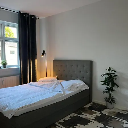 Apartment Din Sted Til Vaere ! Aalborg